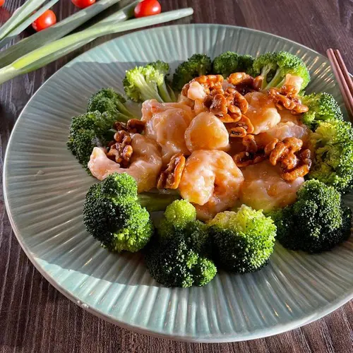 Walnut Shrimp