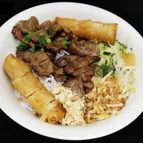 Vermicelli Pork & Eggroll
