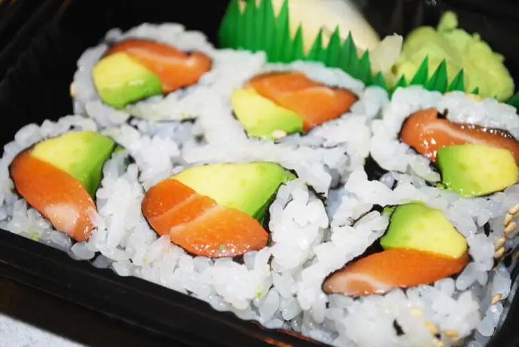 Salmon Avocado Roll