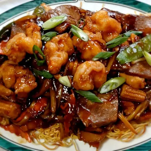 House Cantonese Chow Mein