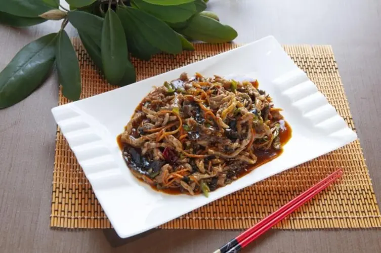 Shredded Pork In Spicy Garlic Sauce