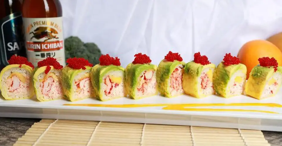 Sea Thorn Roses Roll