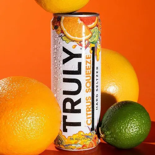 Truly Citrus Squeeze Hard Seltzer