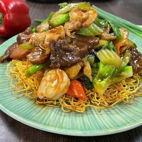 Cantonese Pan Fried Noodle