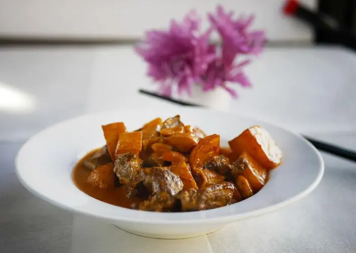 Massaman Beef