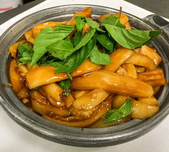 Basil Eggplant Chicken In Clay Pot