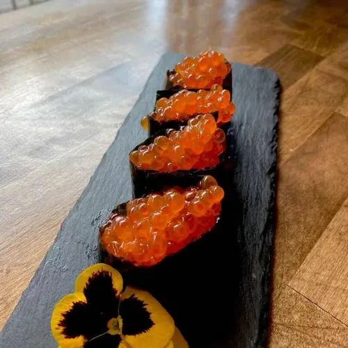 Ikura Sashimi