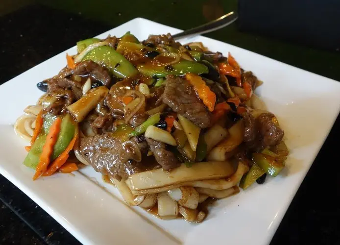 Beef Rice Noodles In Black Bean Sauce