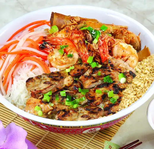 Charbroiled Chicken Shrimp & Egg Roll Vermiceli