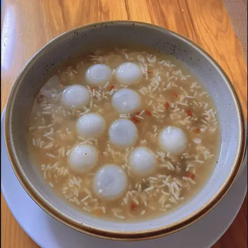 Sesame Dumplings In Rice Wine Soup