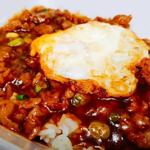 Pan Fried Egg & Minced Beef Over Rice