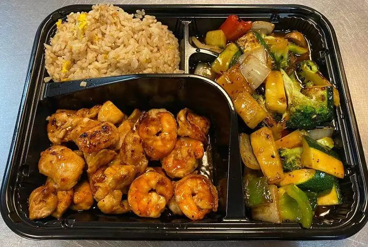 Chicken& Shrimphibachi
