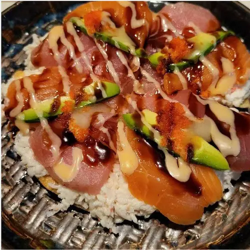 Japanese Sashimi Pizza