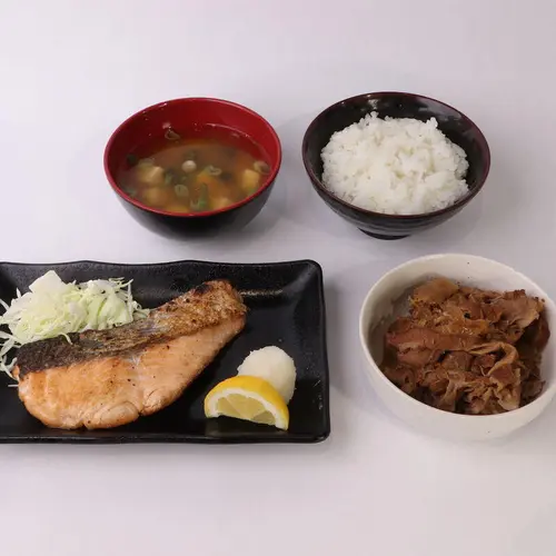 Gyu & Salmon Combo