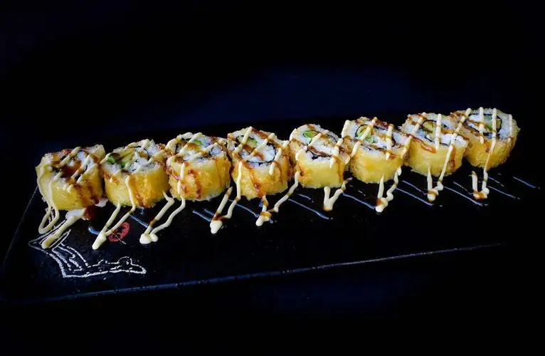 Jumping Yellowtail Roll