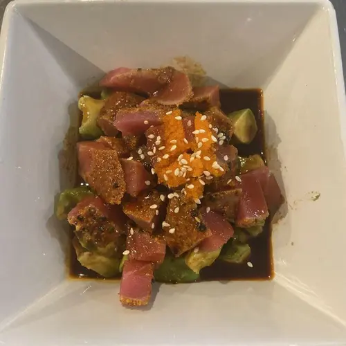 Pepper Tuna Avocado Salad