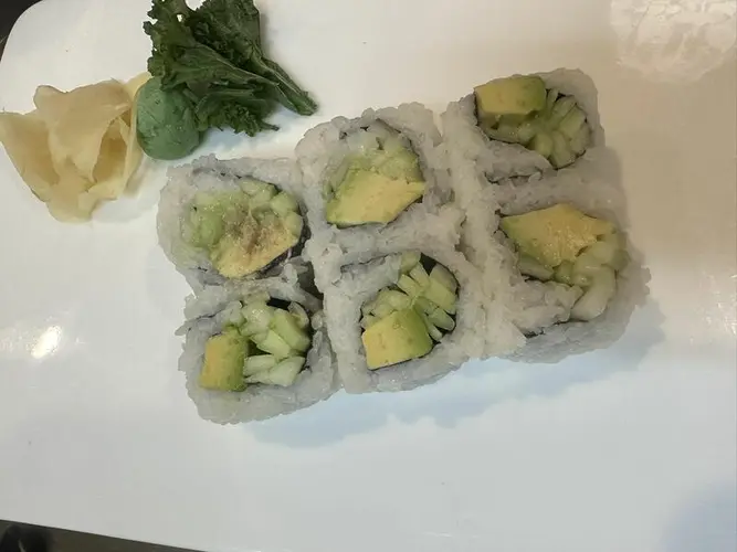 Cucumber Avocado Rollpcs