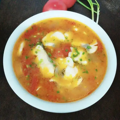 Tomato & Fish Slices Soup